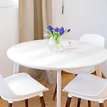 아파트 Boardinghouse